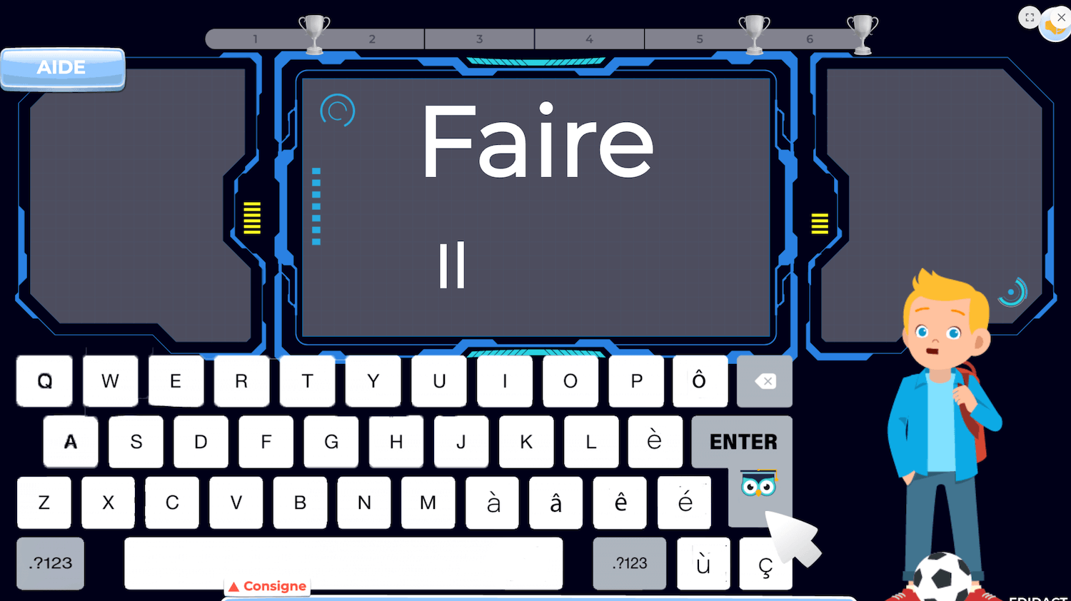 enfant apprenant la conjugaison avec un jeu interactif